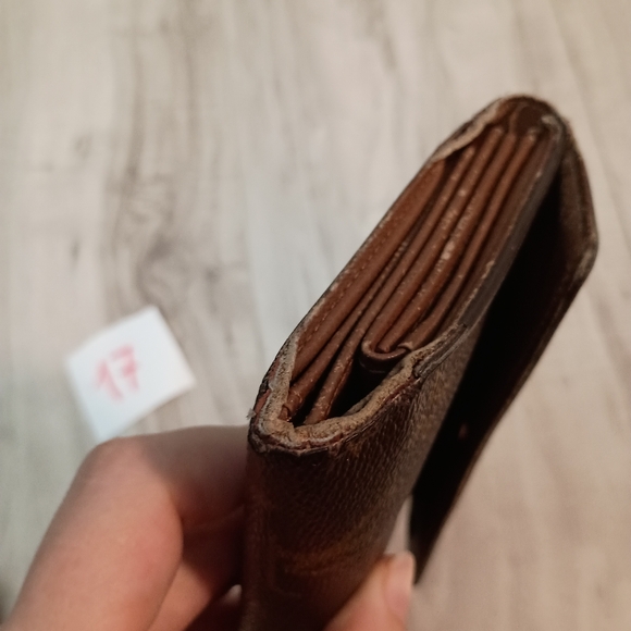 Louis Vuitton Alexandra patent leather wallet - Picture 6 of 16